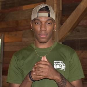 Meet your Posher, Travis